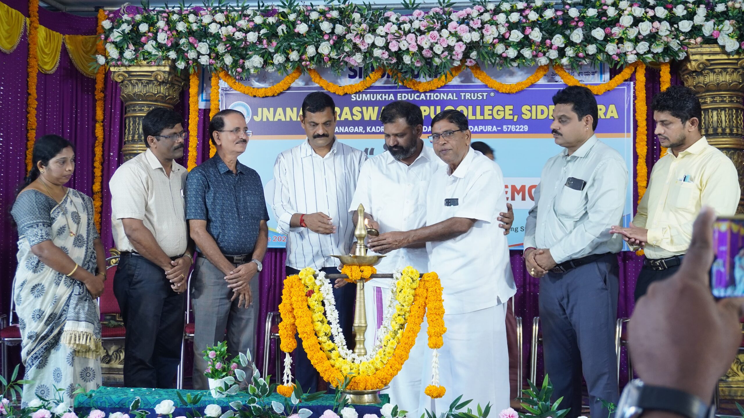 ಸಿದ್ಧಾಪುರ: ಶಿಕ್ಷಣದೊಂದಿಗೆ ಸಂಸ್ಕಾರ ಬೆಳೆದಾಗ ಉತ್ತಮ ಪ್ರಜೆಯಾಗಲು ಸಾಧ್ಯ – ಜ್ಞಾನ ಸರಸ್ವತಿ ಪಿಯು ಕಾಲೇಜು ಆರಂಭೋತ್ಸವ