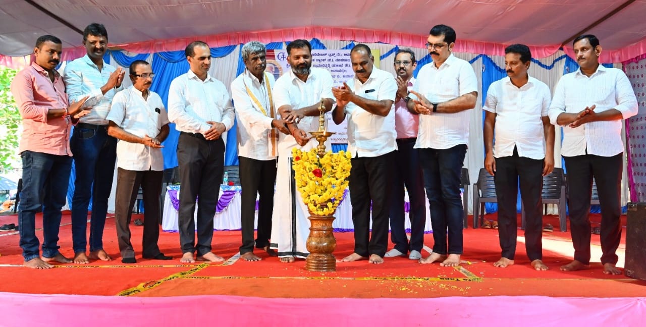 ಕುಂದಾಪುರ: ಅಮಾಸೆಬೈಲಿನಲ್ಲಿ ಕೊಡ್ಗಿ ನೆನಪು, ಸನ್ಮಾನ ಚೆಕ್ ವಿತರಣೆ