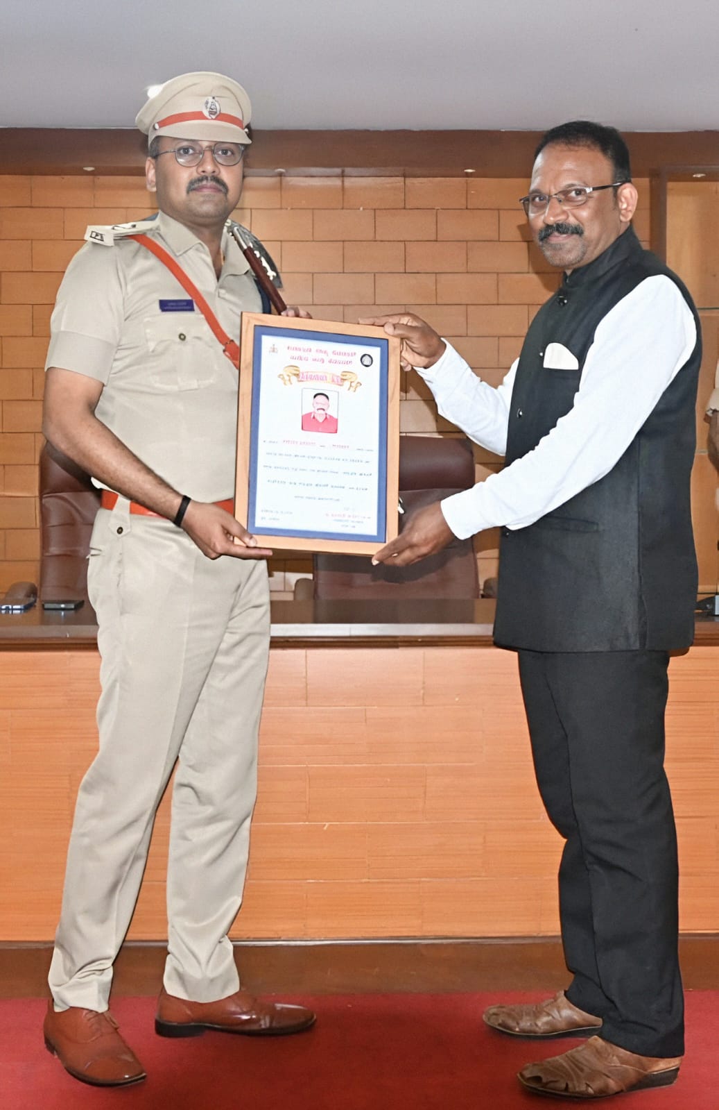 ಉಡುಪಿ: ಮೋಹನ್ಚಂದ್ರ ಕಾಳಾವರ್ಕರ್ ಗೆ ಪೊಲೀಸ್ ಸಲಹೆಗಾರ ಪ್ರಶಸ್ತಿ