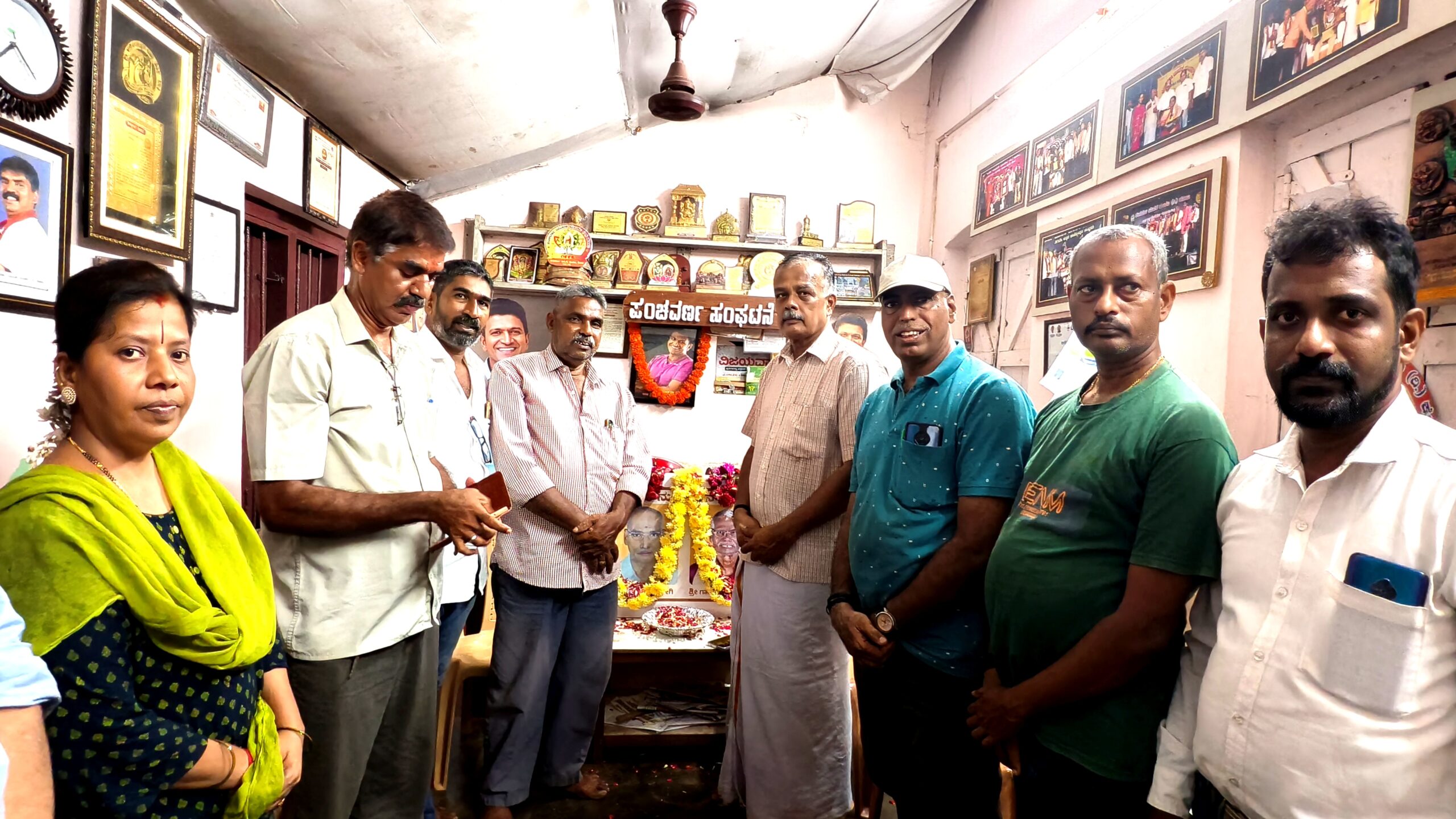 ಕೋಟ: ಗಾಡಿ ಕೂಸ ಪೂಜಾರಿ, ರಮಾನಾಥ ಜೋಗಿಯವರಿಗೆ ಪಂಚವರ್ಣದಿಂದ ನುಡಿನಮನ