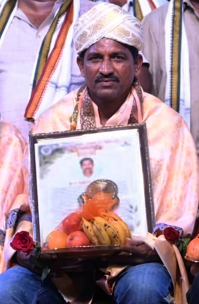 ಧ್ವನಿ-ಬೆಳಕಿನ ಹಿರಿಯ ತಂತ್ರಜ್ಞ, ಸಾಮಾಜಿಕ ಕಾರ್ಯಕರ್ತ ಕೃಷ್ಣಾನಂದ ಶ್ಯಾನುಭಾಗ್ ಅವರಿಗೆ ಸನ್ಮಾನ