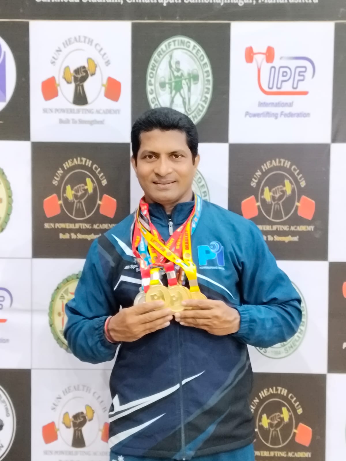 ಕುಂದಾಪುರ: ರಾಷ್ಟ್ರೀಯ ಪವರ್‌ಲಿಫ್ಟಿಂಗ್‌ನಲ್ಲಿ ಡಾ. ಸತೀಶ್ ಖಾರ್ವಿಗೆ 4 ಚಿನ್ನ, 3 ಬೆಳ್ಳಿ 1 ಕಂಚು