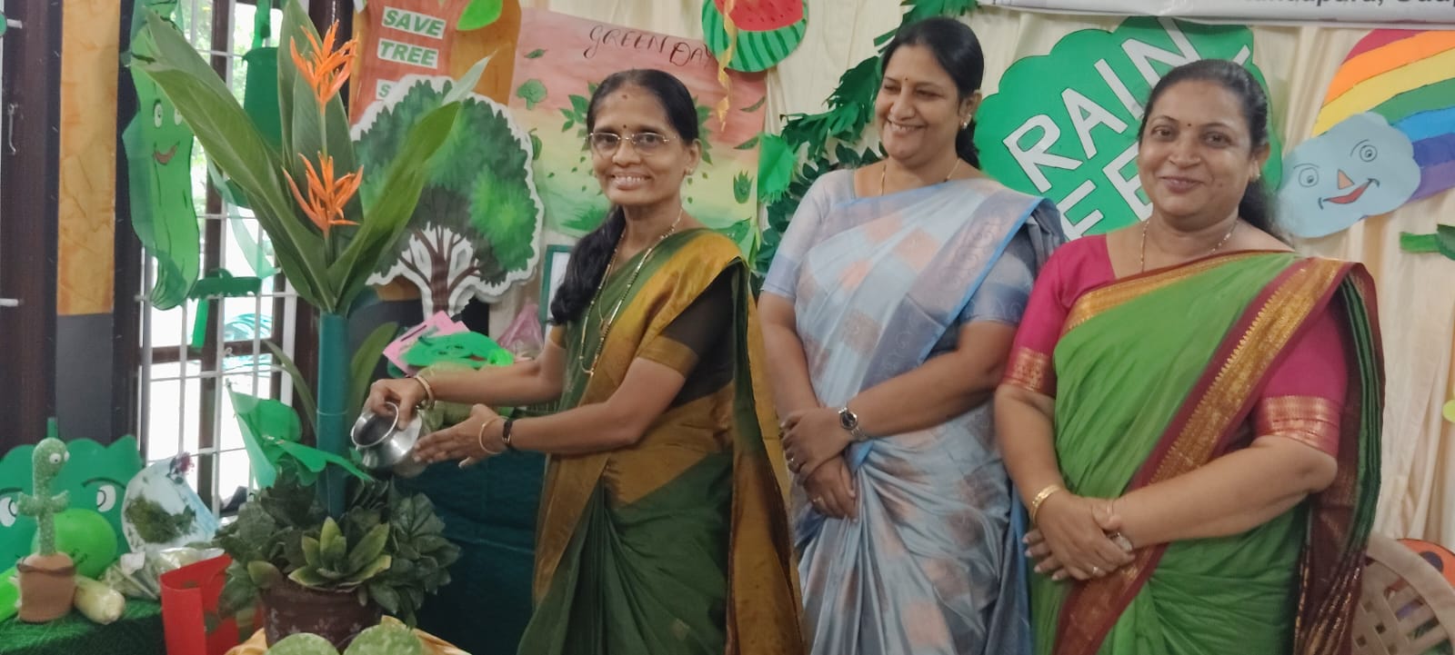 ಕುಂದಾಪುರ: ಶ್ರೀ ವೆಂಕಟರಮಣ ಆಂಗ್ಲ ಮಾಧ್ಯಮ ಶಾಲೆಯಲ್ಲಿ ಪುಟಾಣಿಗಳ ಮಳೆ ಹಬ್ಬ
