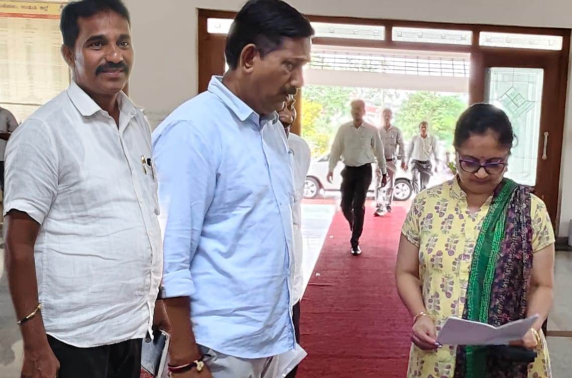 ಸಾಲಿಗ್ರಾಮ: ಪಟ್ಟಣ ಪಂಚಾಯಿತಿಗೆ ಖಾಯಂ ಮುಖ್ಯಾಧಿಕಾರಿ ನೇಮಕಕ್ಕೆ ಆಗ್ರಹ – ಜಿಲ್ಲಾಧಿಕಾರಿಗಳಿಗೆ ಮನವಿ